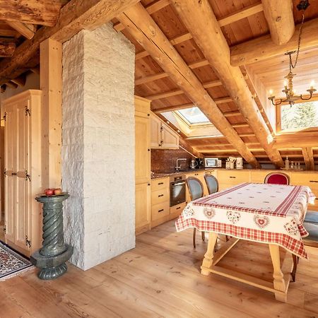 Cortina Lodge Cortina dʼAmpezzo Exteriör bild