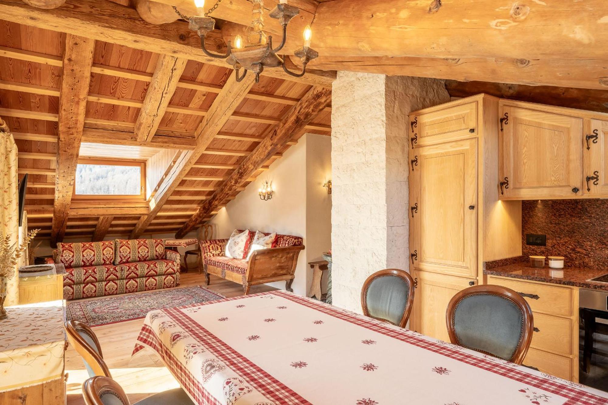 Cortina Lodge Cortina dʼAmpezzo Exteriör bild